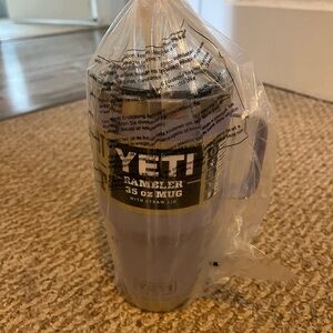 Yeti rambler 35 ounce mug